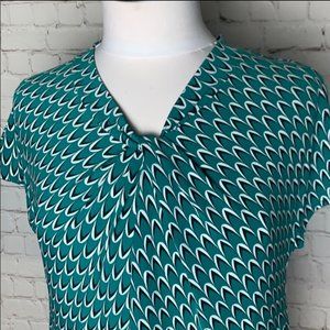 Banana Republic tie front blouse